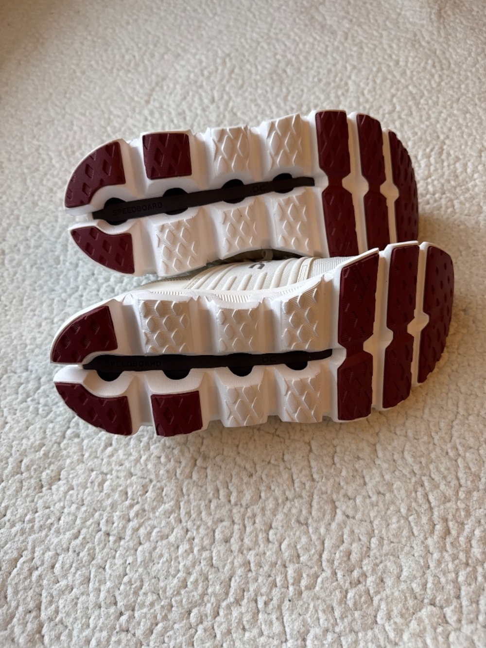 Womens On cloud sneakers - Picture 2 of 5